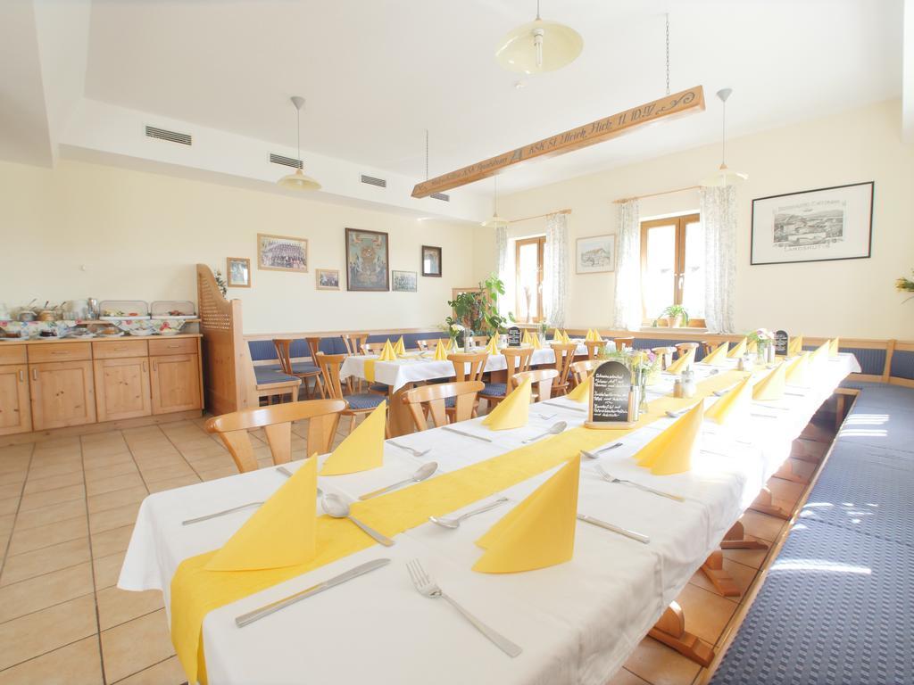 Wirtshaus Zur Bina Hotel Vilsbiburg Kültér fotó